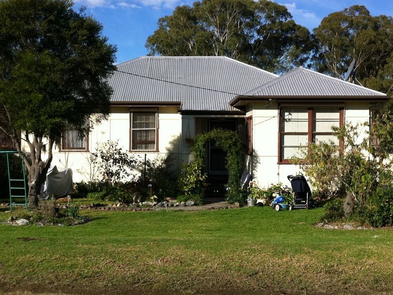 72 Thomas St, Moruya NSW 2537