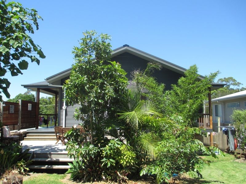 7 Newstead Road, Moruya Heads NSW 2537