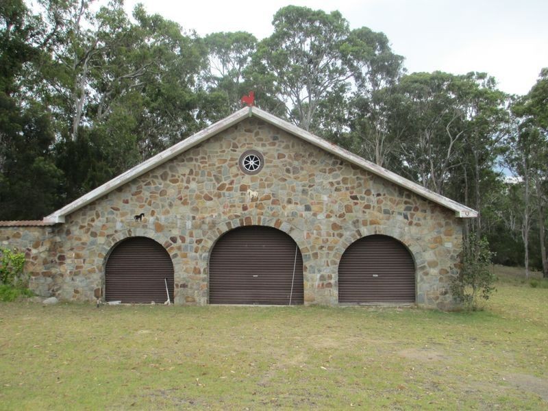 27 Summer Place, Bingie NSW 2537