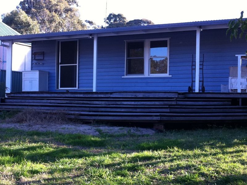 182 Vulcan St, Moruya NSW 2537