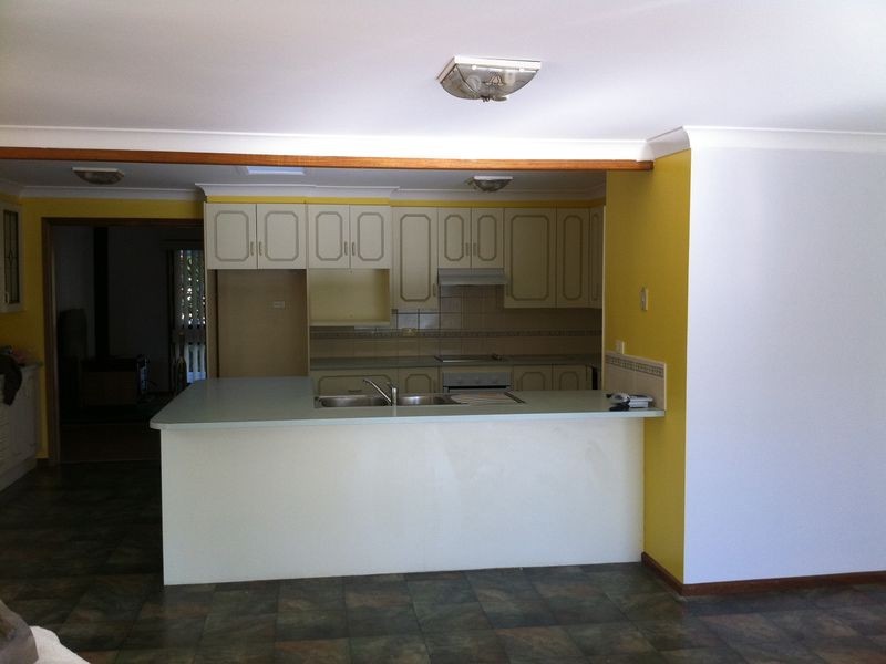 4 Spencer St, Moruya NSW 2537