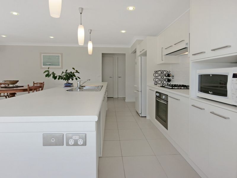 7 Griffiths Run, Broulee NSW 2537