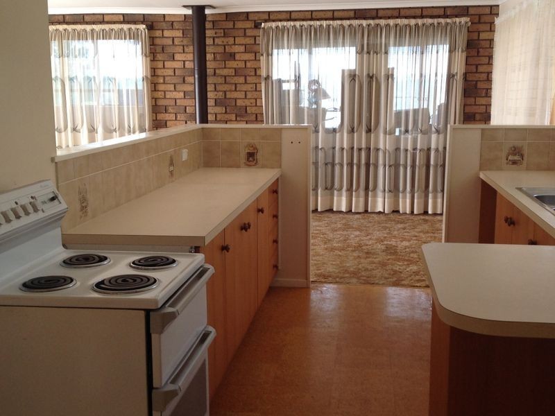 22 Hawdon Street, Moruya NSW 2537