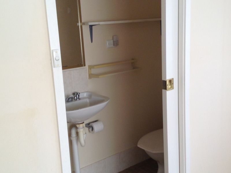 22 Hawdon Street, Moruya NSW 2537