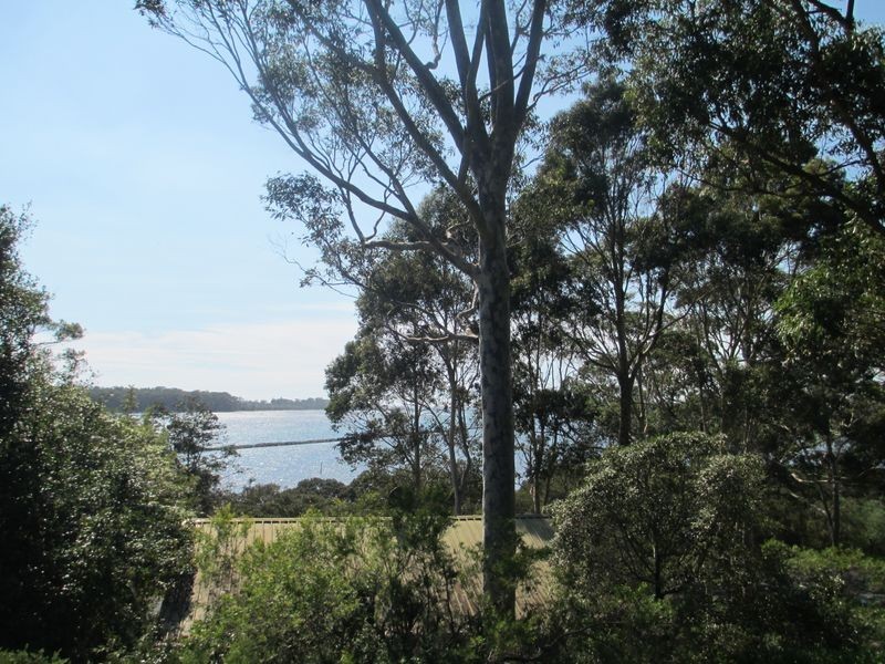 24 Millers Crescent, Moruya Heads NSW 2537