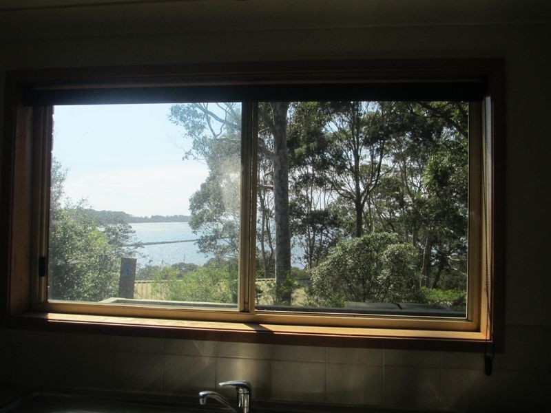 24 Millers Crescent, Moruya Heads NSW 2537
