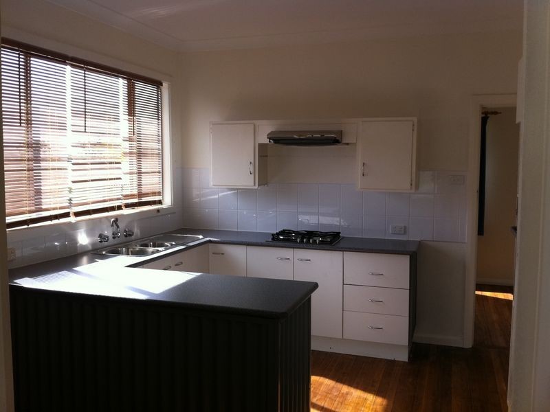 16 Luck St, Moruya NSW 2537