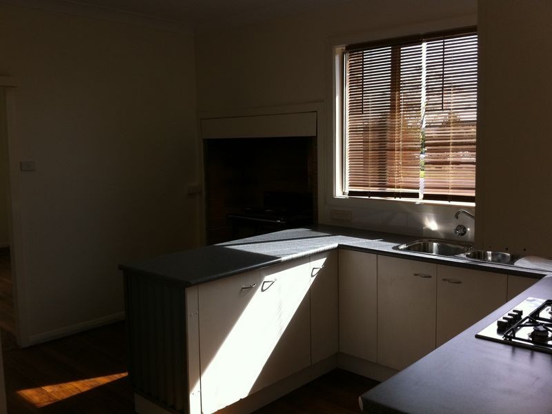 16 Luck St, Moruya NSW 2537