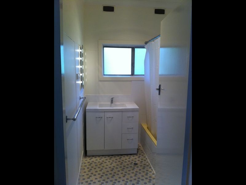 16 Luck St, Moruya NSW 2537