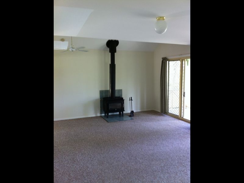 5B Ted Hunt Terrace, Moruya NSW 2537