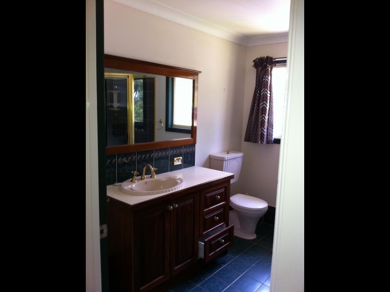 5B Ted Hunt Terrace, Moruya NSW 2537