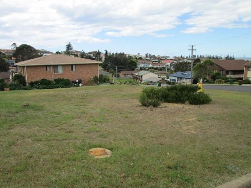 22 Norfolk Boulevarde, Tuross Head NSW 2537