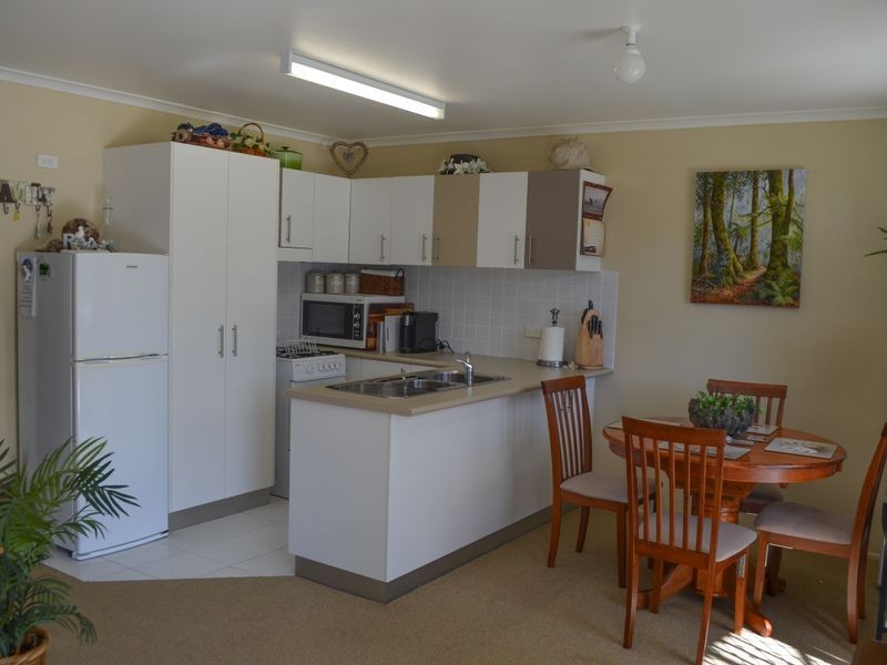 Cabin 58 Tomago River Caravan Park, Tomakin NSW 2537
