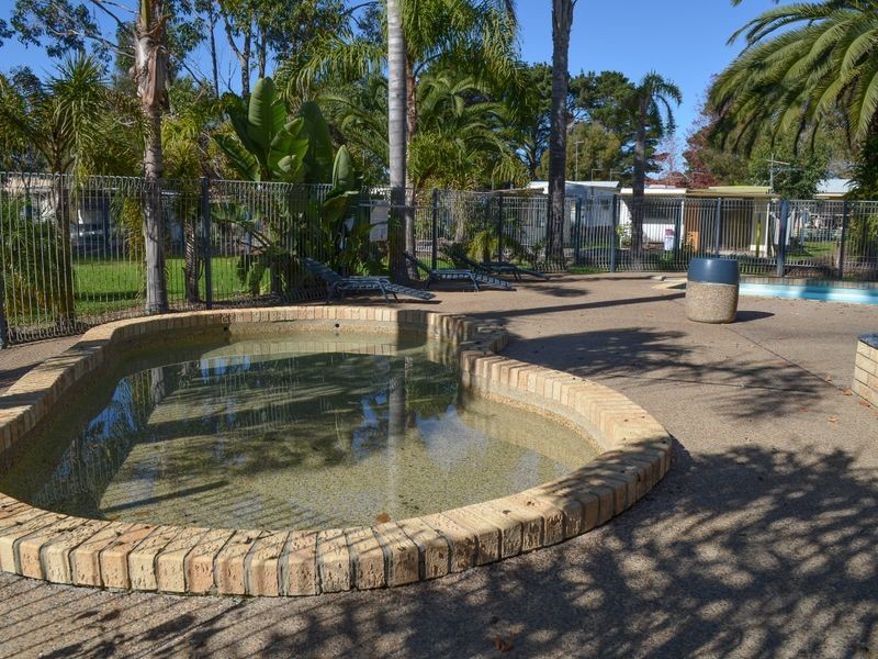 Cabin 58 Tomago River Caravan Park, Tomakin NSW 2537