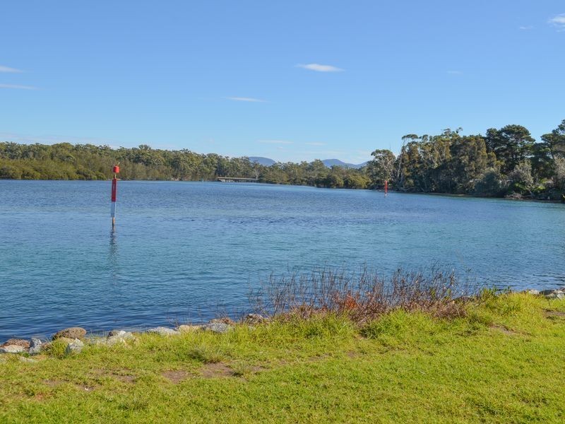 Cabin 58 Tomago River Caravan Park, Tomakin NSW 2537
