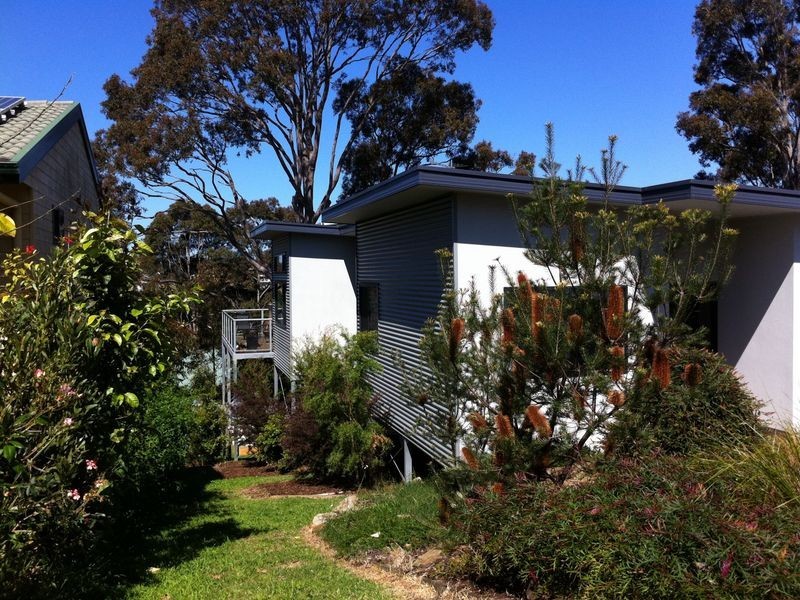 8 Hazel Rd, Moruya Heads NSW 2537