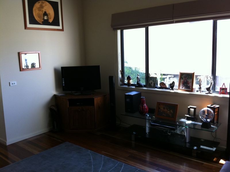 8 Hazel Rd, Moruya Heads NSW 2537