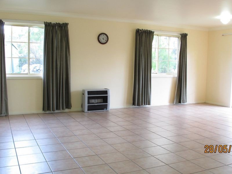 28 Janari Close, Moruya NSW 2537