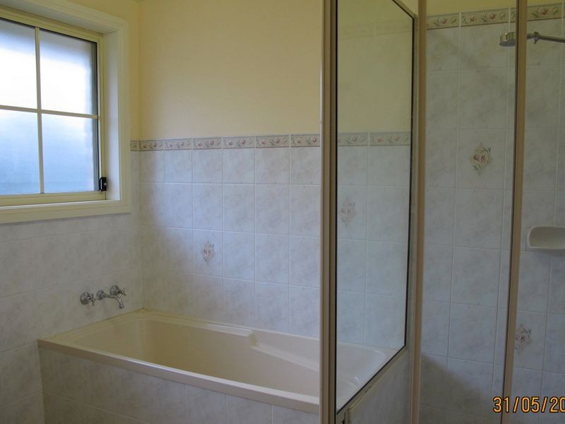 28 Janari Close, Moruya NSW 2537