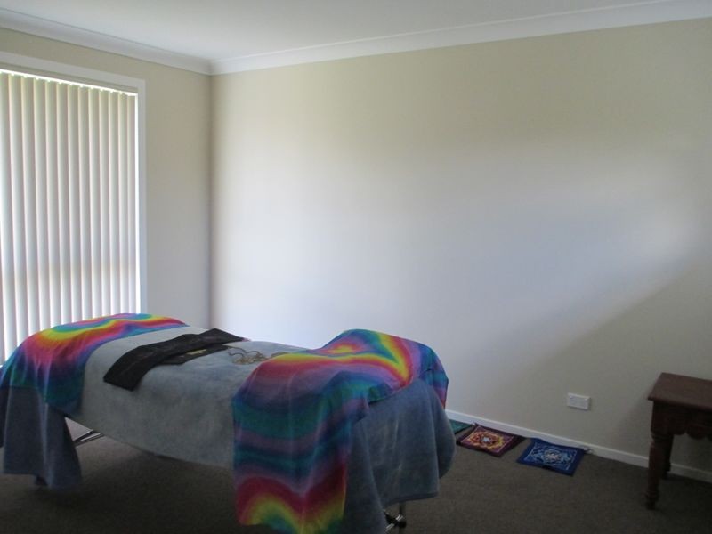 9 Carrie Crescent, Moruya NSW 2537