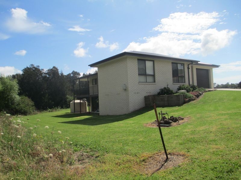 9 Carrie Crescent, Moruya NSW 2537