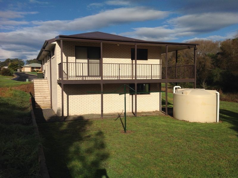 9 Carrie Crescent, Moruya NSW 2537