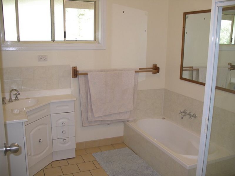 31 Maluka Avenue, Moruya NSW 2537