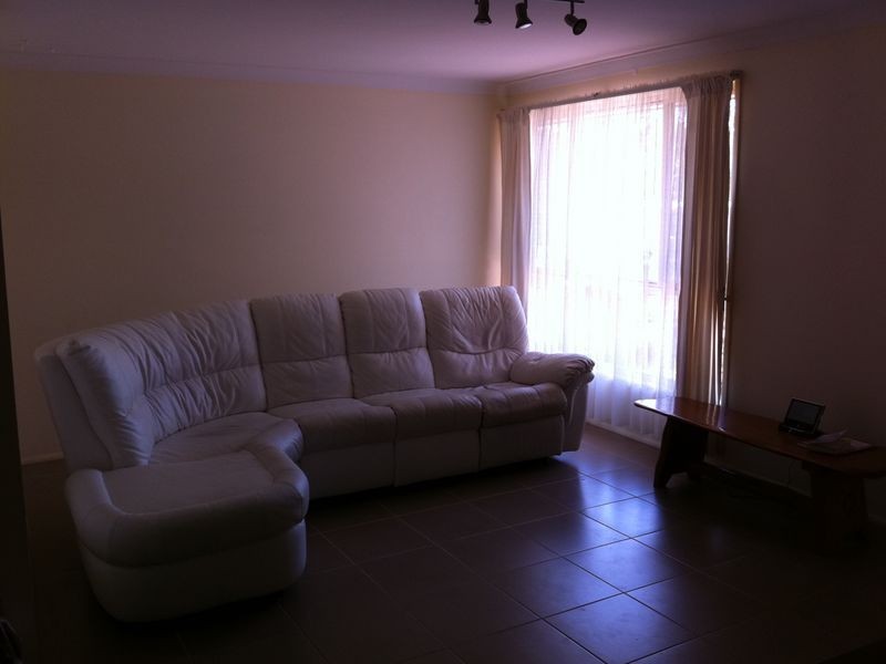 8 Zanthus Dr, Broulee NSW 2537