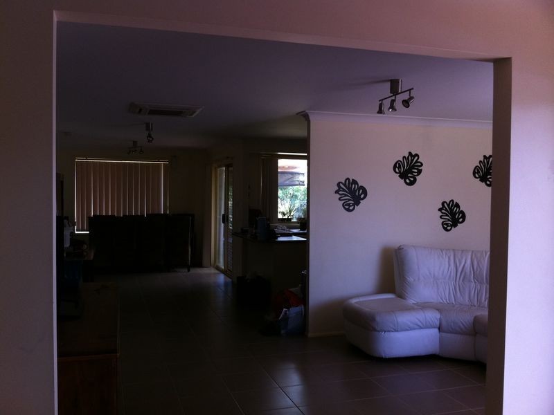 8 Zanthus Dr, Broulee NSW 2537