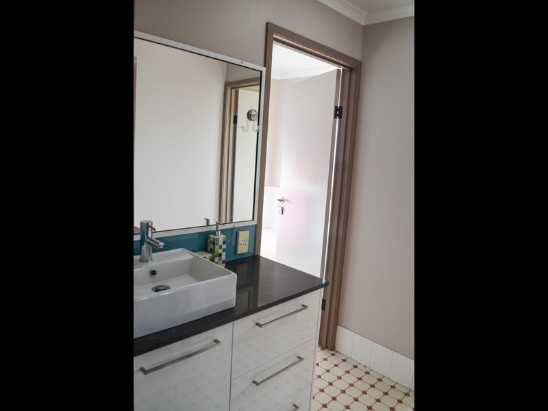 12 Sunshine Bay Road, Sunshine Bay NSW 2536