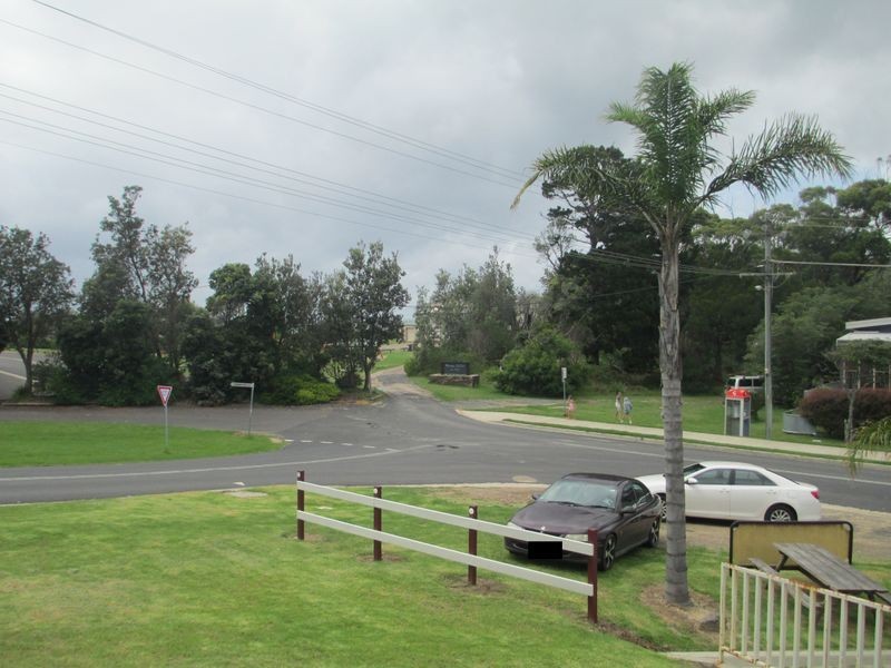 1 Charles Moffit Drive, Moruya Heads NSW 2537