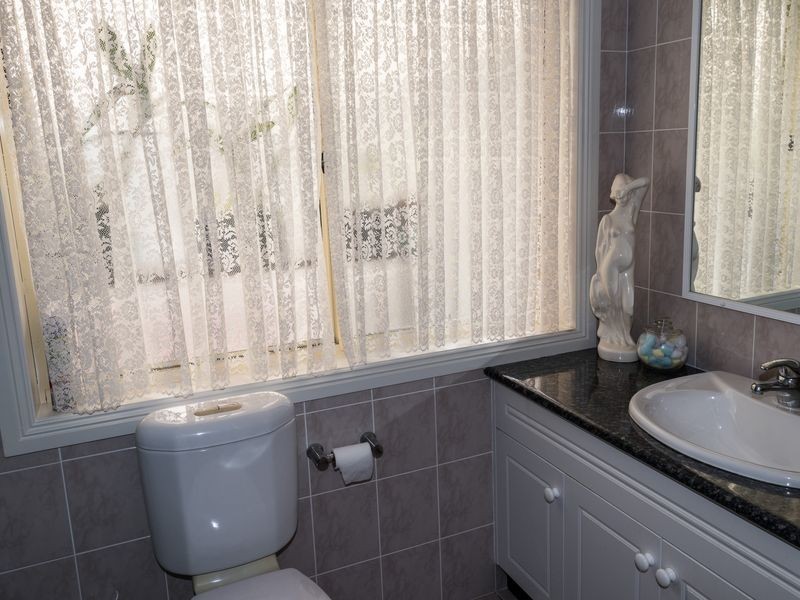 21 Blue Wren Place, Bodalla NSW 2545