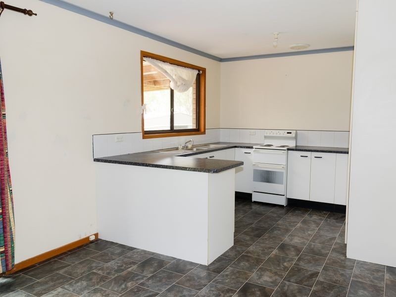 3 Mollee Road, Moruya NSW 2537