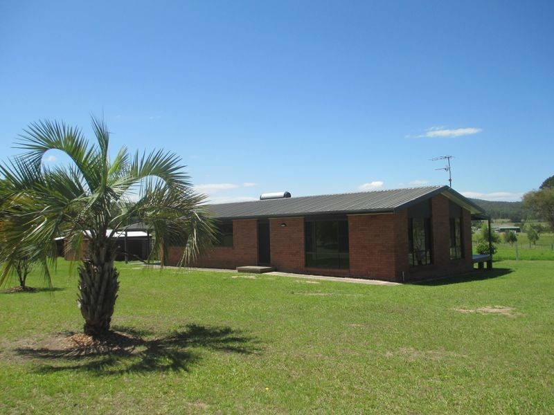 13 Glenduart Grove, Moruya NSW 2537