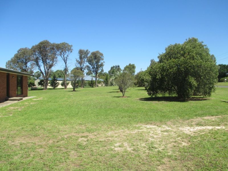 13 Glenduart Grove, Moruya NSW 2537