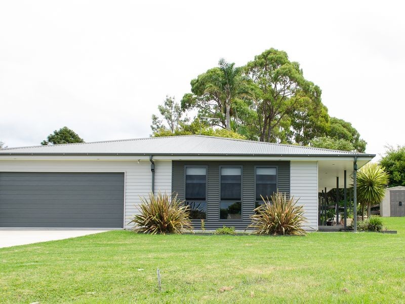 19 Heffernan Place, Moruya NSW 2537