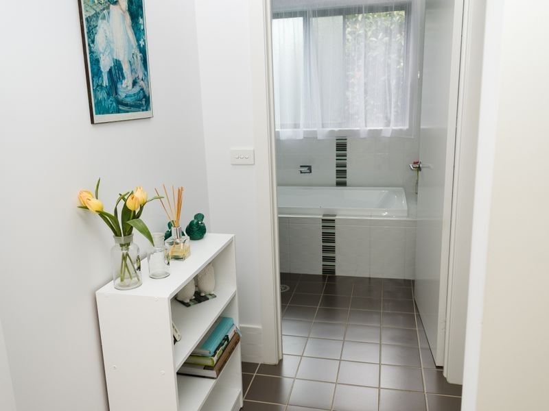 19 Heffernan Place, Moruya NSW 2537