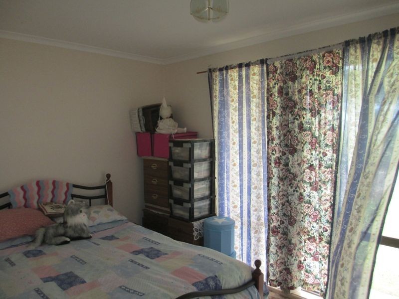 11 Wattlebark Place, Moruya NSW 2537