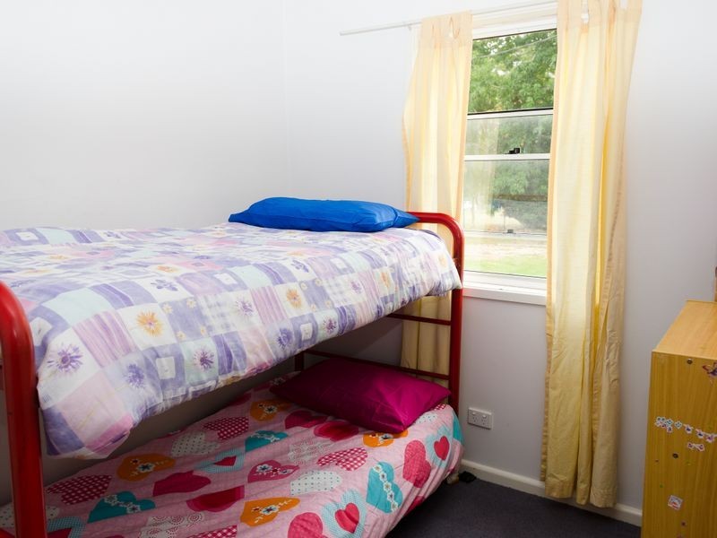 4 Sutcliffe Street, Bodalla NSW 2545