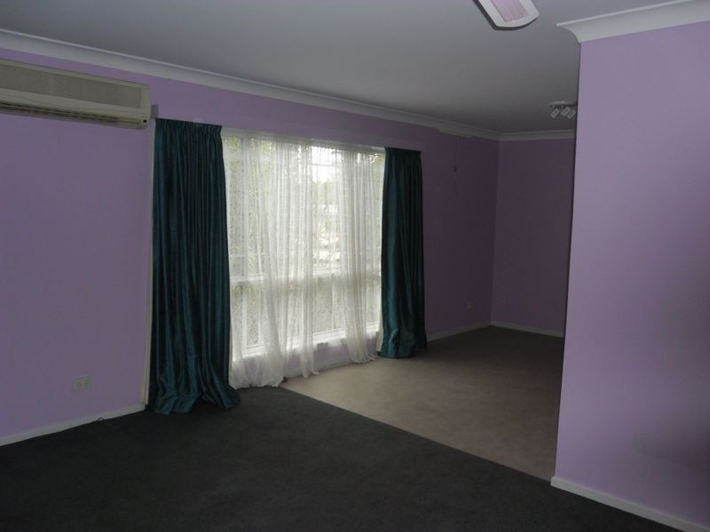 8 Luck Street, Moruya NSW 2537