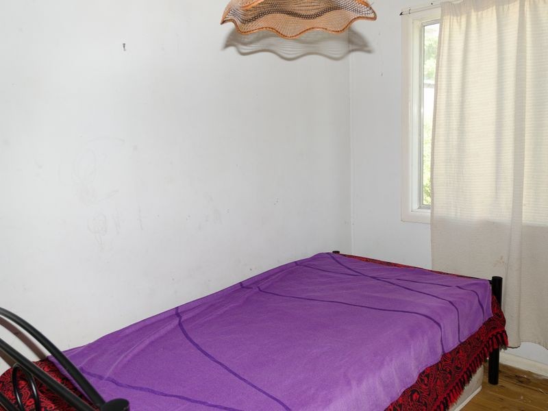 11 Luck Street, Moruya NSW 2537