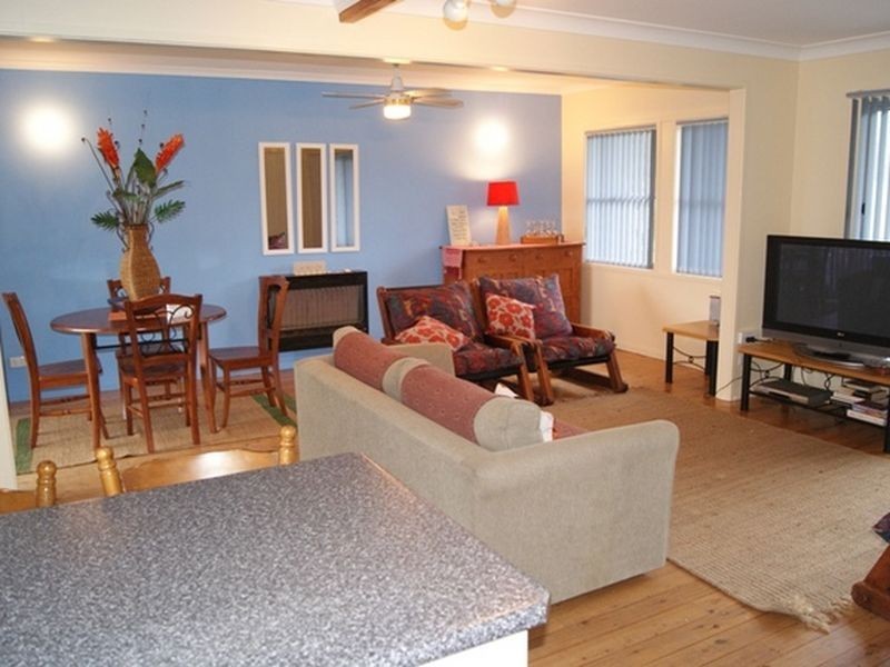 15 Coronation Drive, Moruya NSW 2537