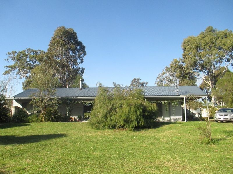8 Dwyers Creek Road, Moruya NSW 2537