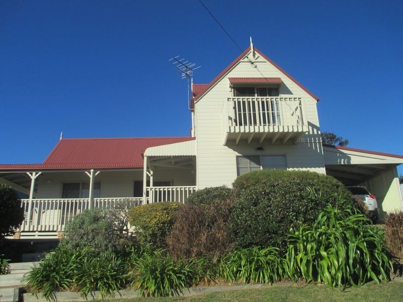 16 Charles Moffit Drive, Moruya Heads NSW 2537