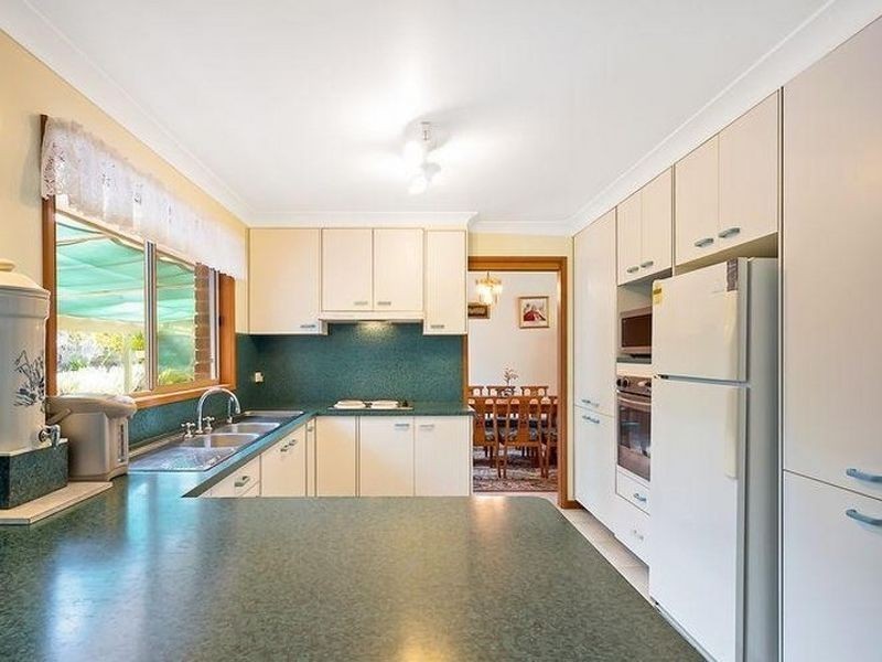 41 Woodlands Way, Moruya NSW 2537