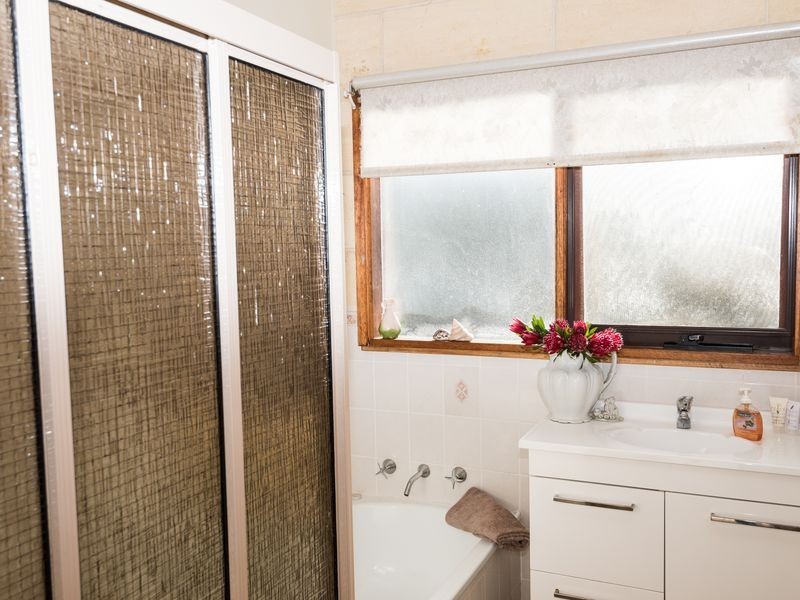 3 Cutharich Place, Moruya NSW 2537