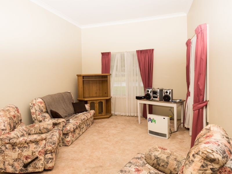 18 Princes Highway, Moruya NSW 2537