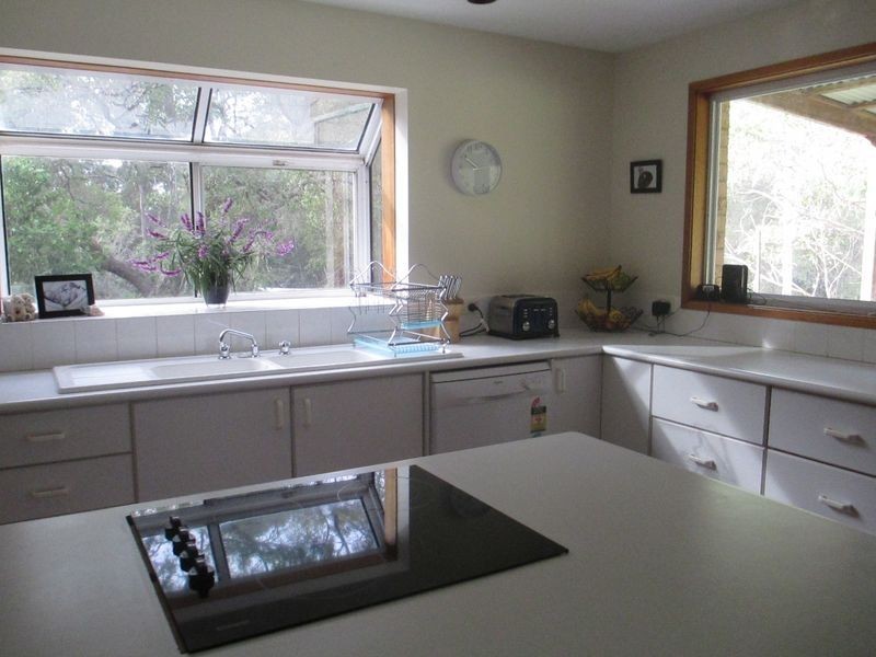 5 Ross Place, Bingie NSW 2537