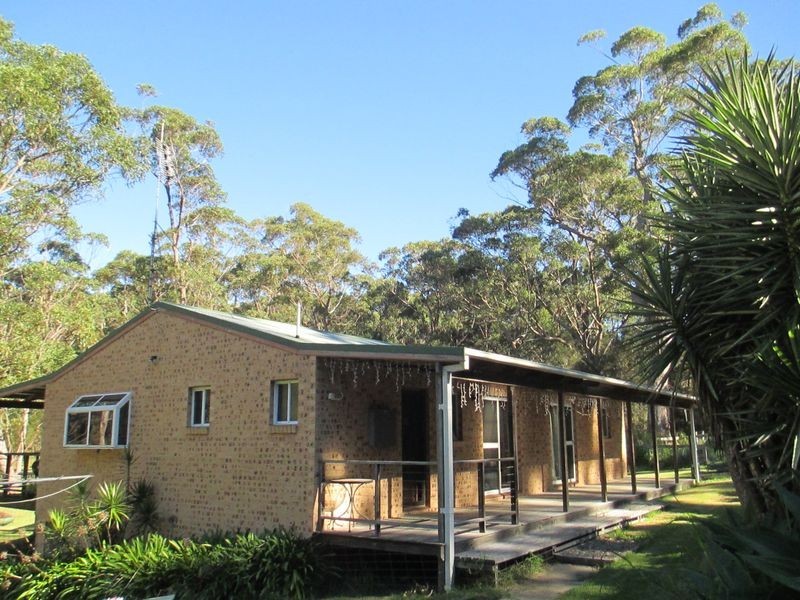 5 Ross Place, Bingie NSW 2537