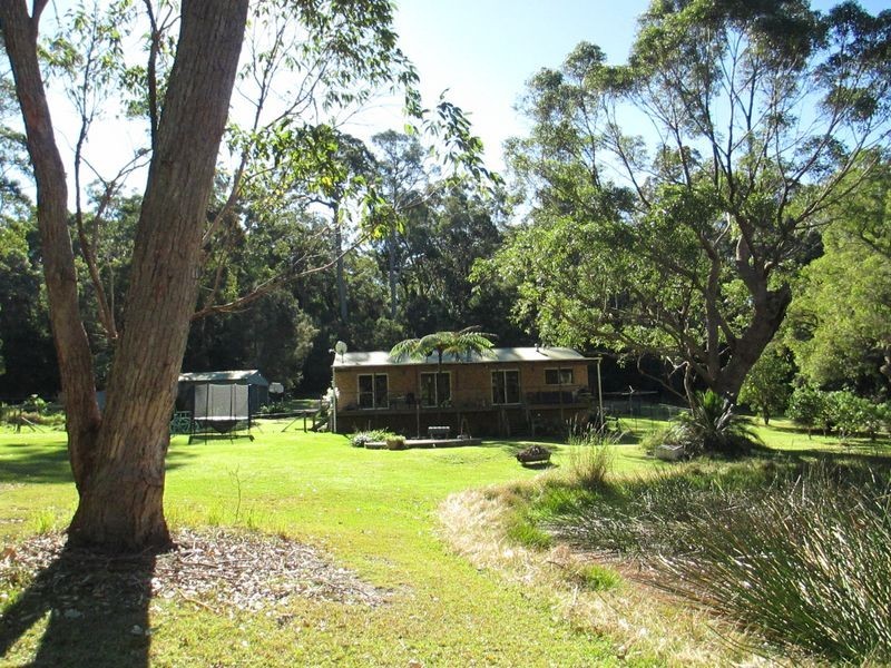 5 Ross Place, Bingie NSW 2537